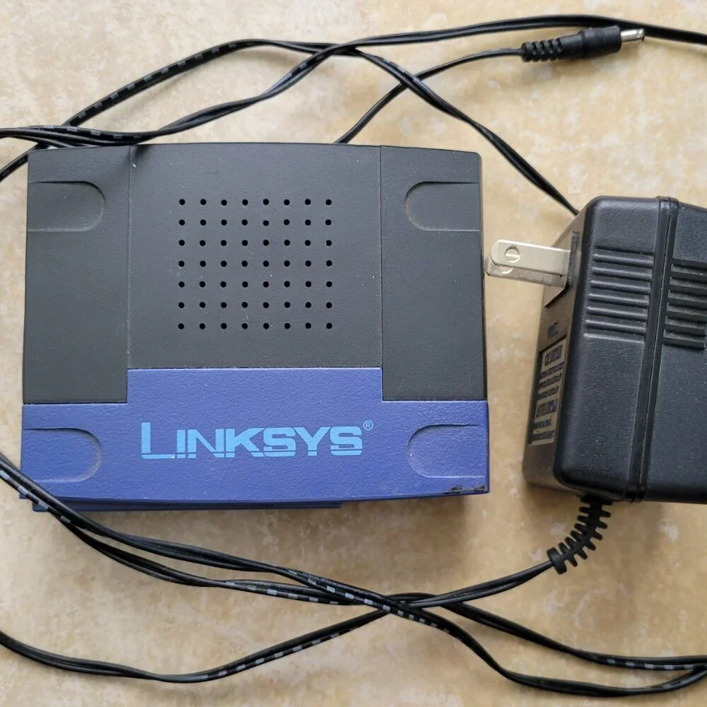 Linksys 10/100 5-Port Workgroup Switch, Model EZXS55W, Version 3